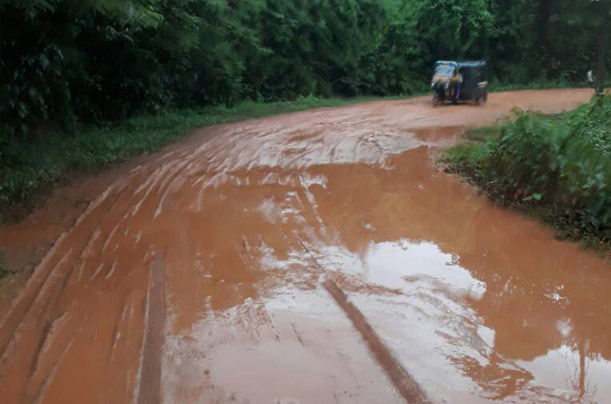 ಕೆಸರು ಗದ್ದೆಯಾದ ಮರ್ಧಾಳ-ಕೆರ್ಮಾಯಿ ರಸ್ತೆ